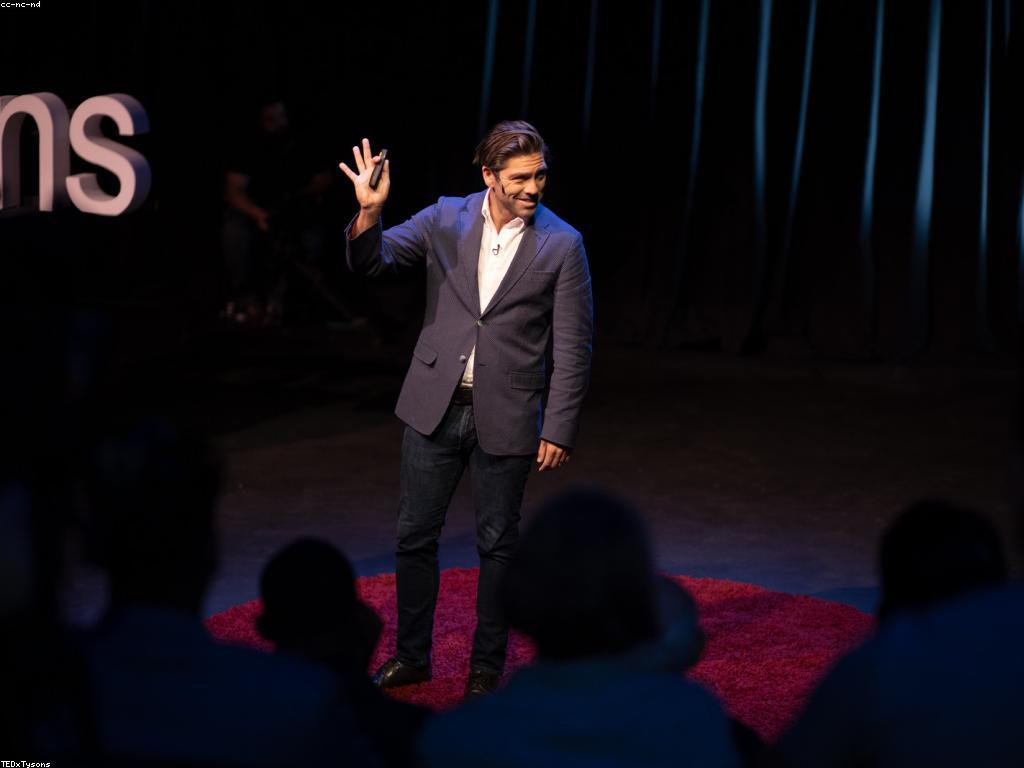 យុទ្ធសាស្ត្រលេងដើម្បីការបង្កើតភាពច្នៃប្រឌិត