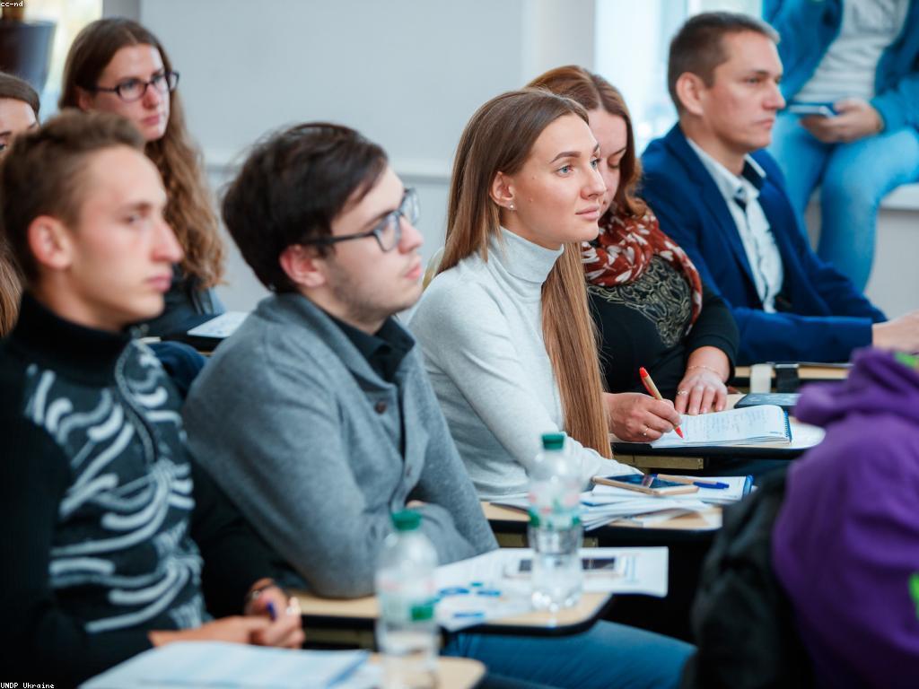 យុទ្ធសាស្ត្រលេងដើម្បីការបង្កើតភាពច្នៃប្រឌិត