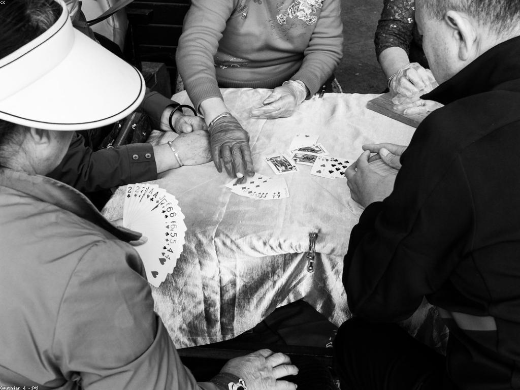 សេចក្ដីអនុម័ត និងច្បាប់